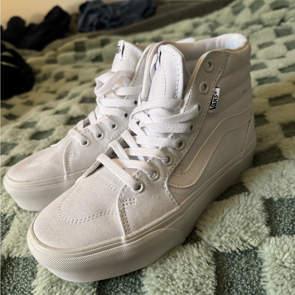 Vans Women's Classic White High-Tops - Picture 3 of 7